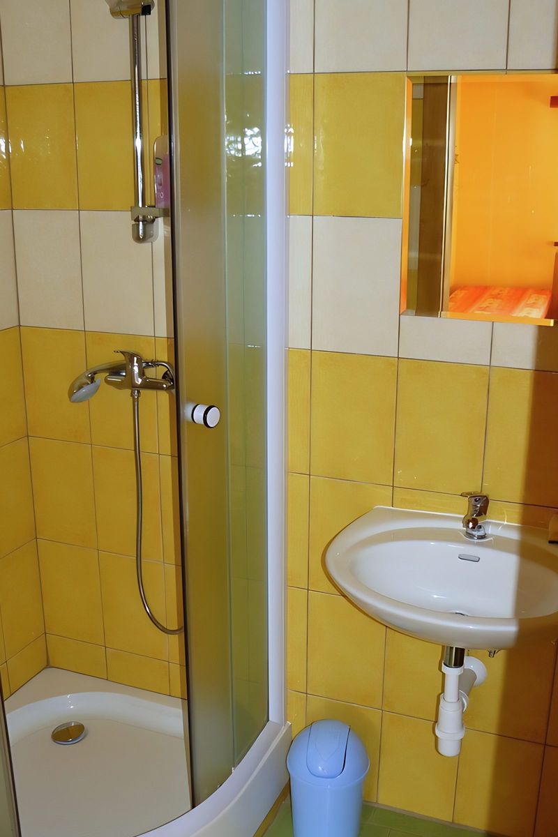Sprchový kout